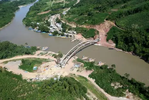 Aumento del caudal del río Perené amenaza carretera marginal de la selva sur. ANDINA/Prensa Presidencia