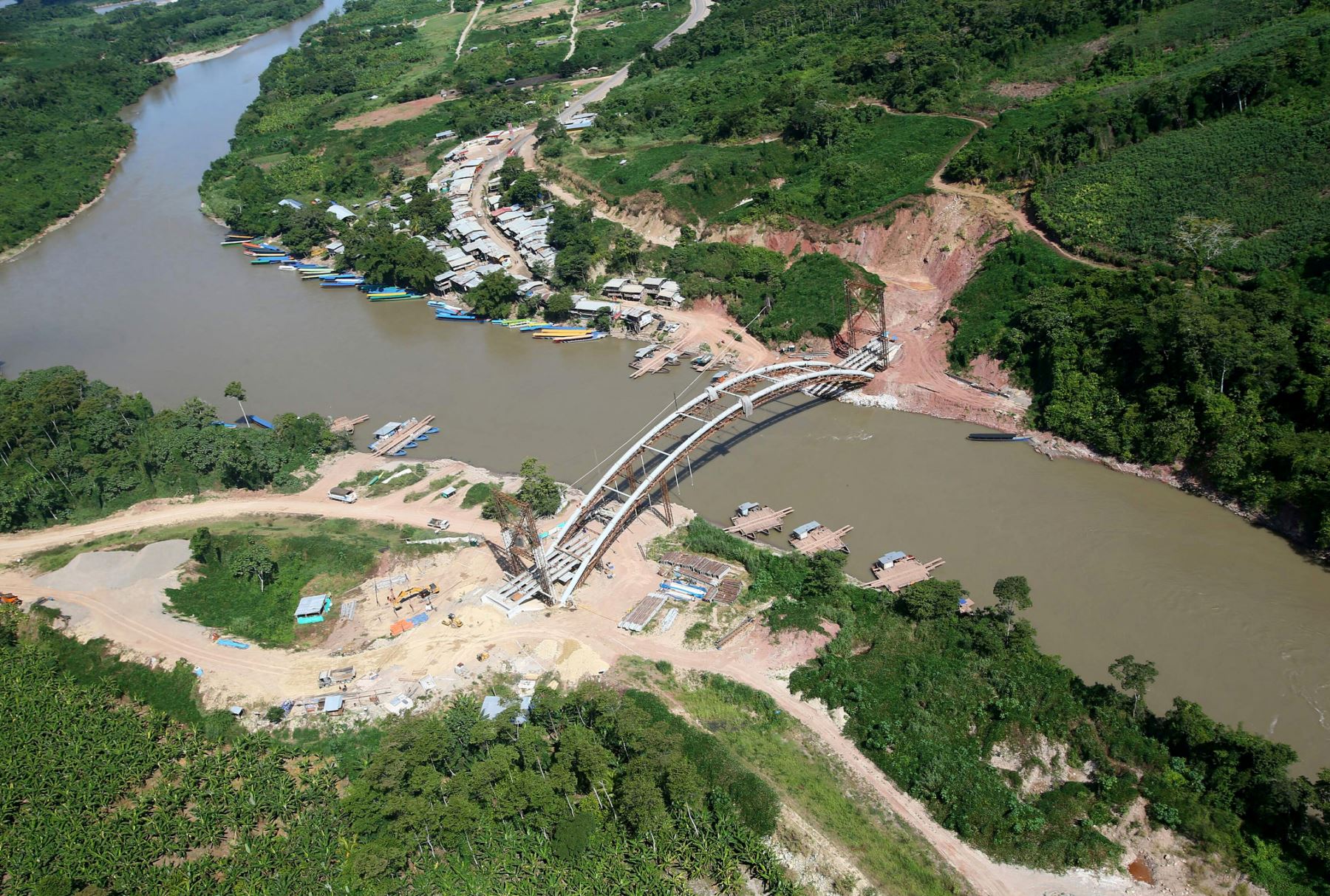 Aumento del caudal del río Perené amenaza carretera marginal de la selva sur. ANDINA/Prensa Presidencia