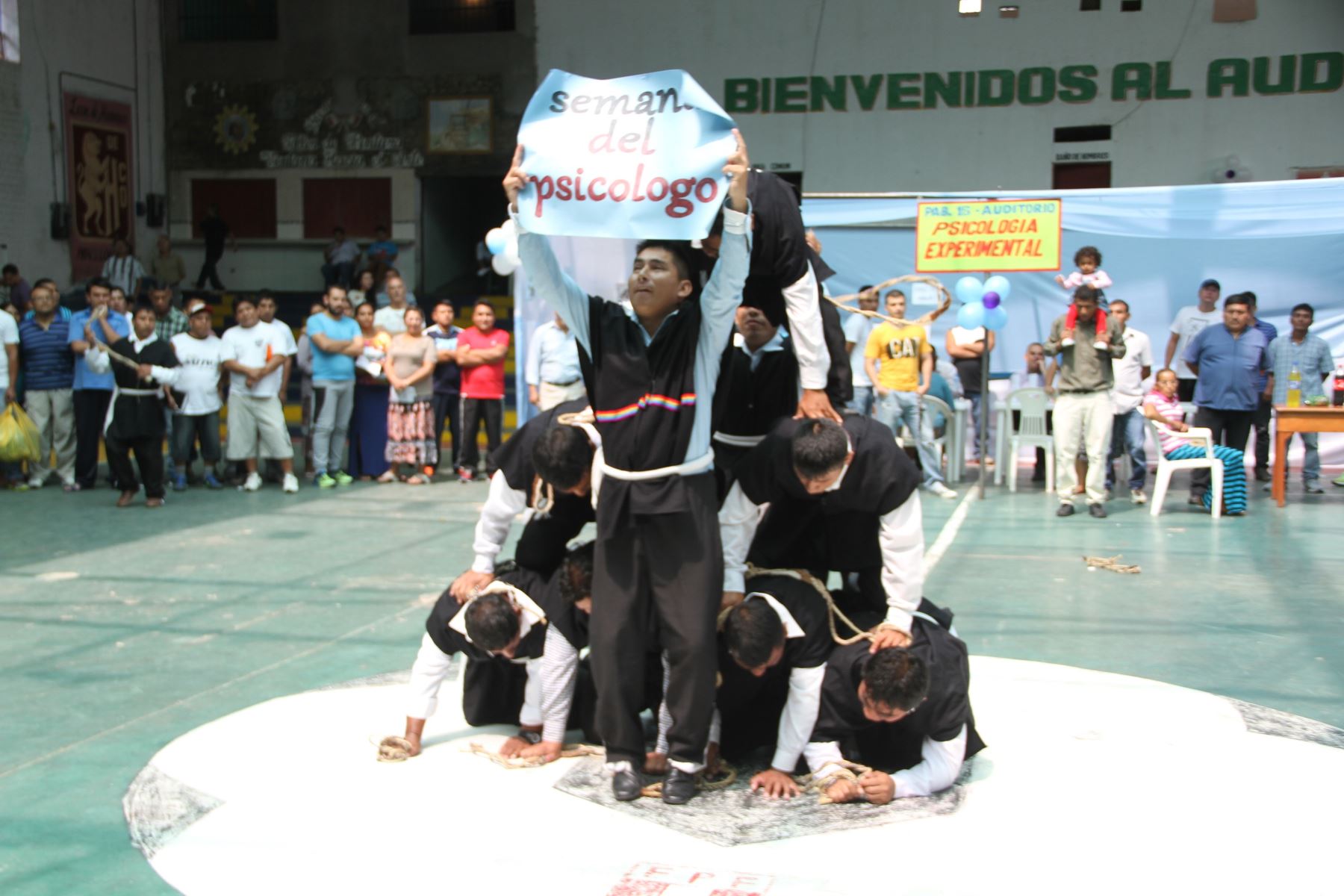 Psicólogos que atienden en penales celebraron su día con diversas actividades. Foto: Andina/Difusión