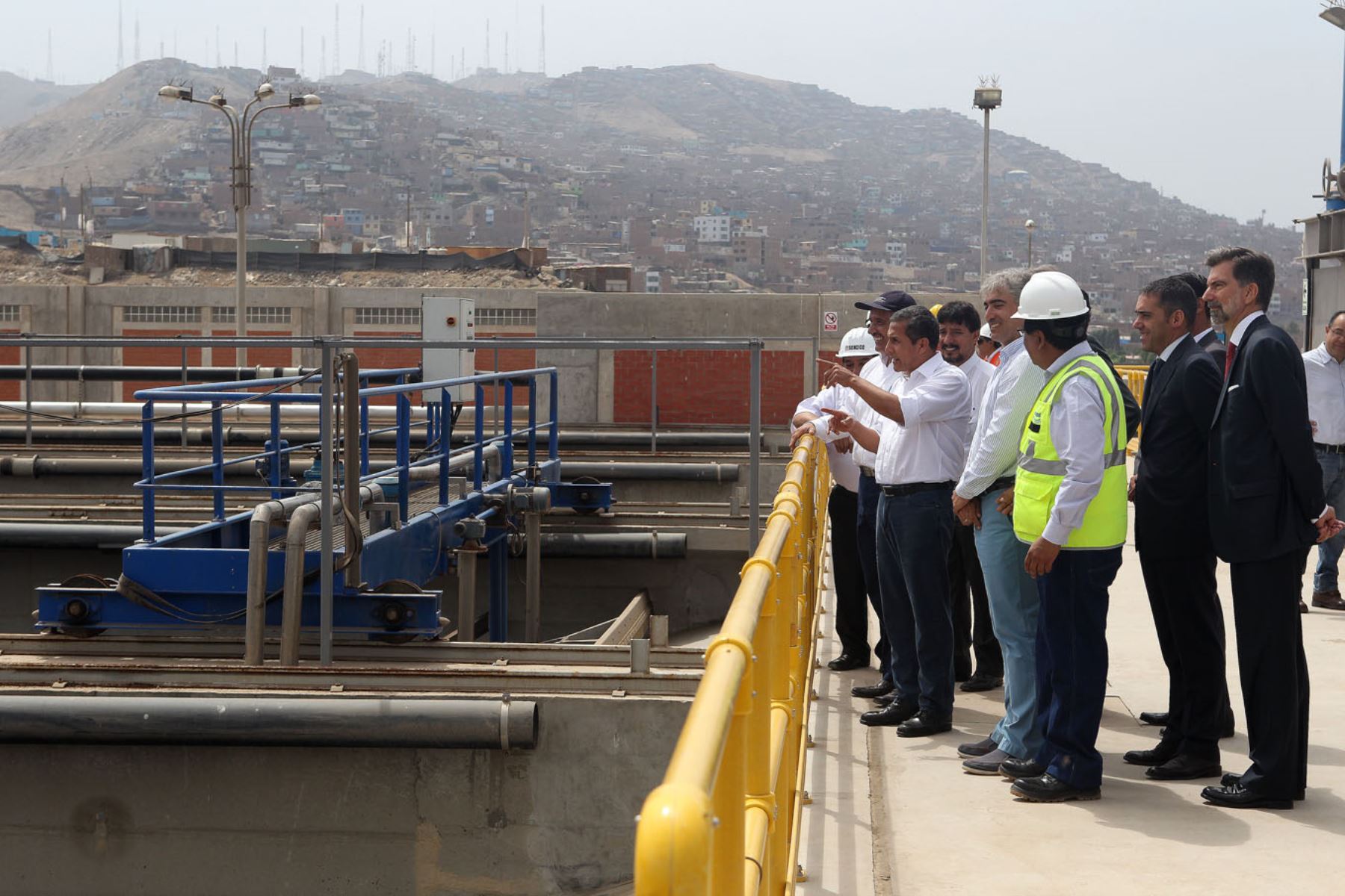 LIMA,PERÚ-ABRIL 28.Presidente Ollanta Humala,inaugura planta de tratamiento "La Chira".Foto:ANDINA/Héctor Vinces.