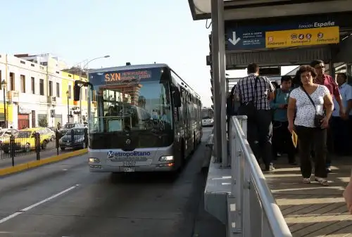 Metropolitano: inician trabajos para implementar salidas de emergencia en vía exclusiva. Foto: ANDINA/Norman Córdova