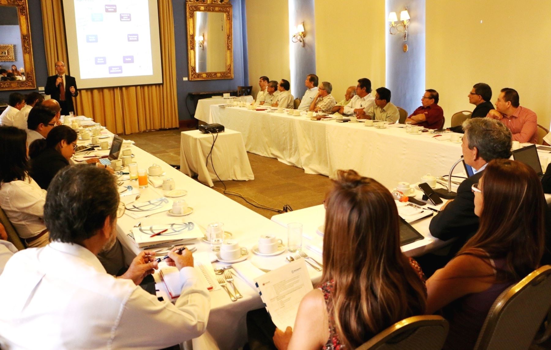 Taller de promoción de inversiones de ProInversión realizado en Piura. Foto: Difusión.