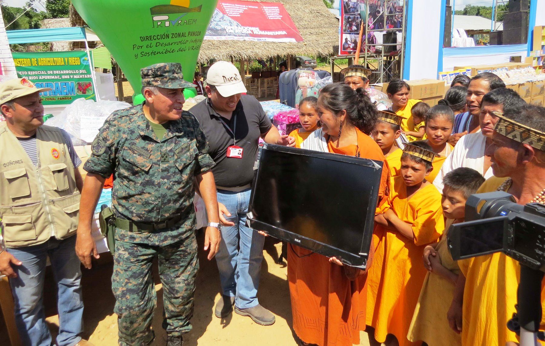 FF AA realizaron operación de ayuda humanitaria en comunidad indígena Teoría, ubicada en el Vraem. ANDINA