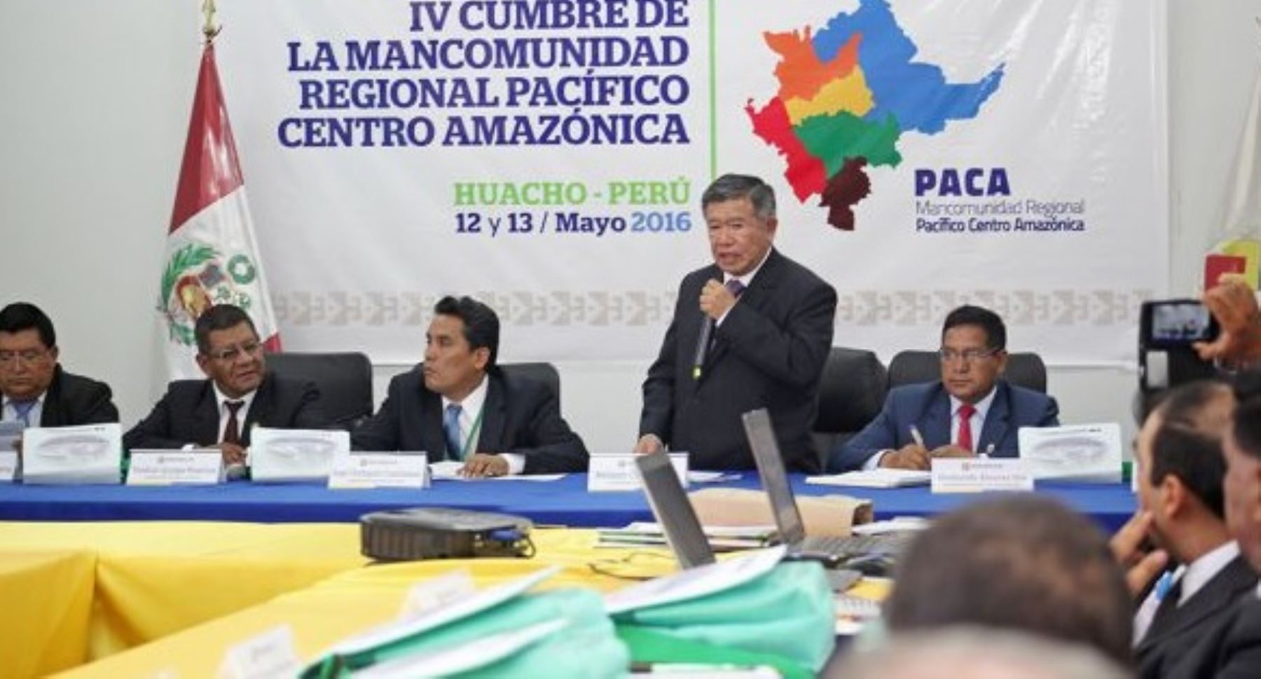 Los gobernadores regionales que integran la Mancomunidad Pacífico Centro Amazónica (PACA), reunidos en la ciudad de Huacho, acordaron gestionar mega proyectos viales y ferroviarios para formar corredores integrales de desarrollo económico y turístico.