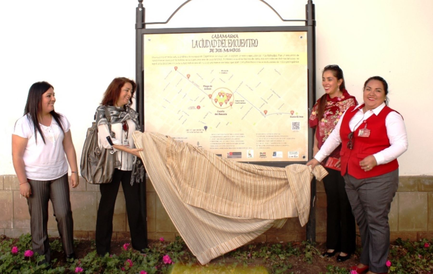 Un total de 16 paneles turísticos con información del encuentro de dos mundos, instaló en Cajamarca el Mincetur. ANDINA/Eduard Lozano