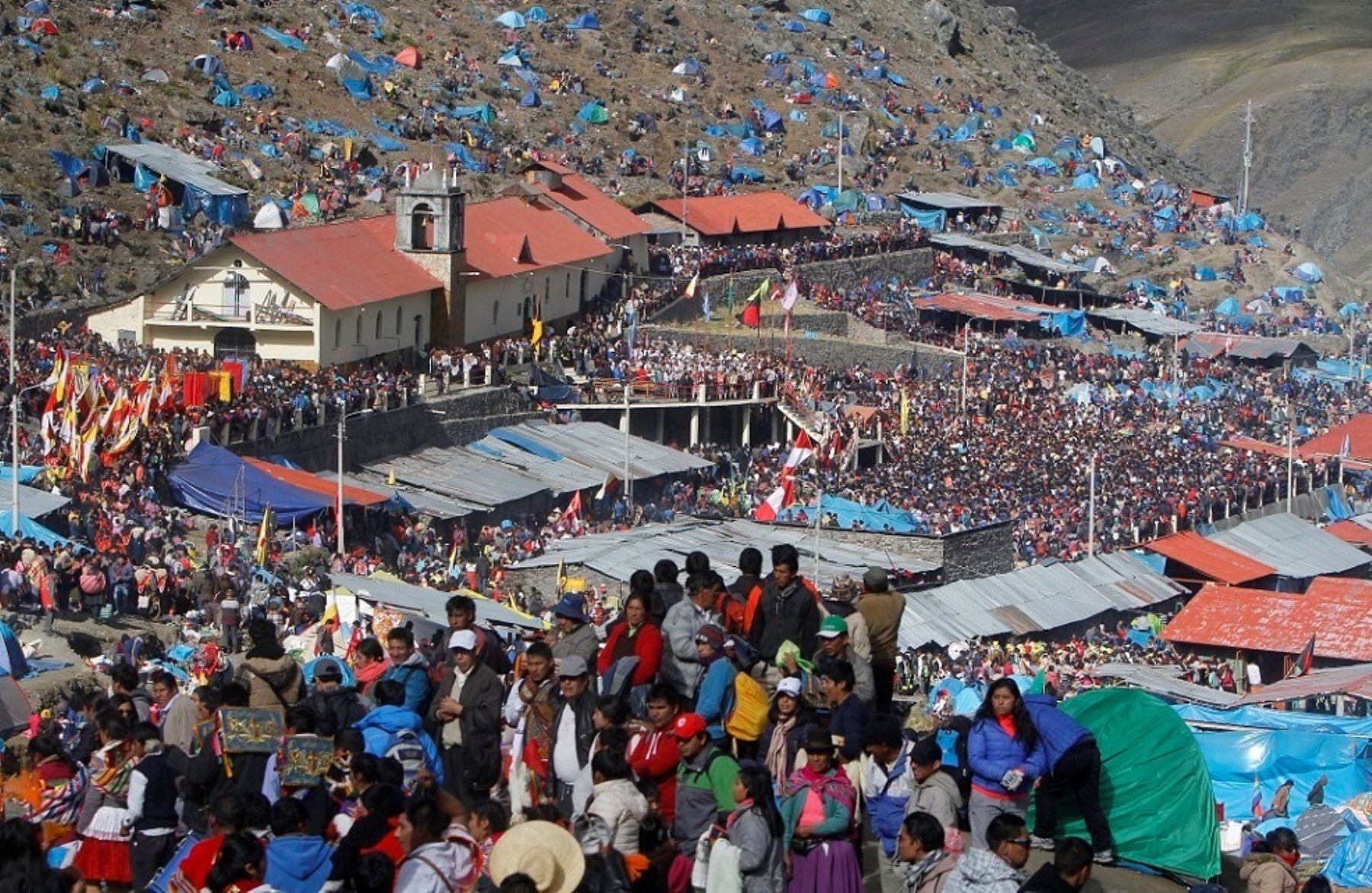 Miles de peregrinos participan en actos centrales de la Festividad del Señor de Qoyllur Riti, en Cusco. ANDINA/Percy Hurtado