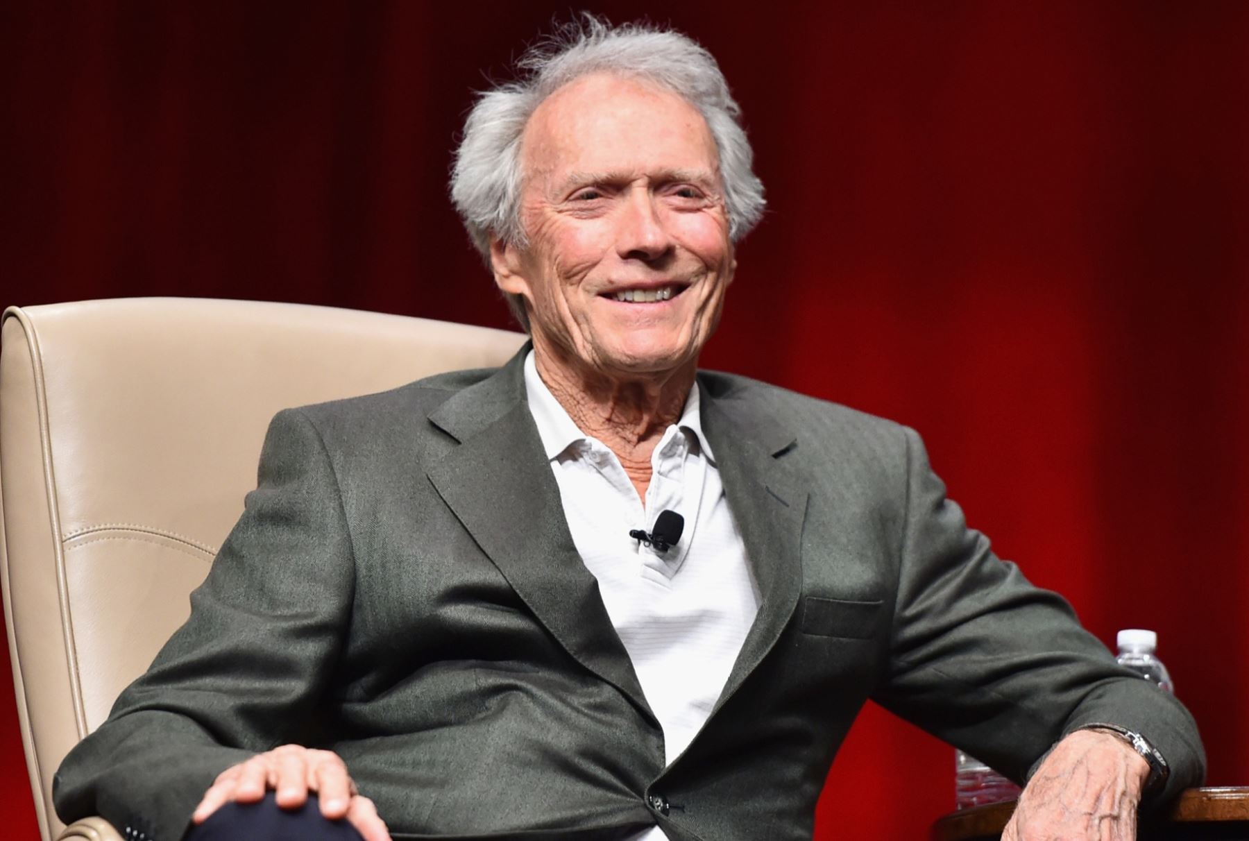 Actor y director Clint Eastwood cumple hoy 86 años de edad Noticias
