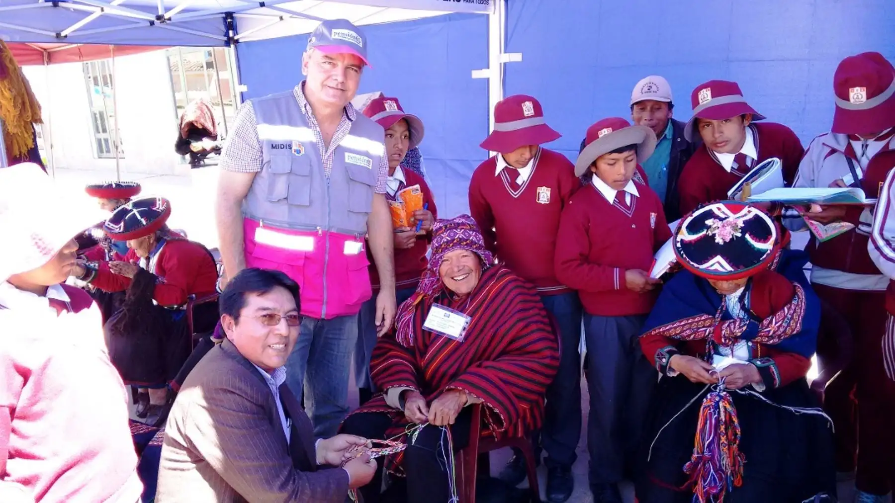 Primer Encuentro de Saberes Productivos en el distrito de Chinchero, provincia cusqueña de Urubamba.