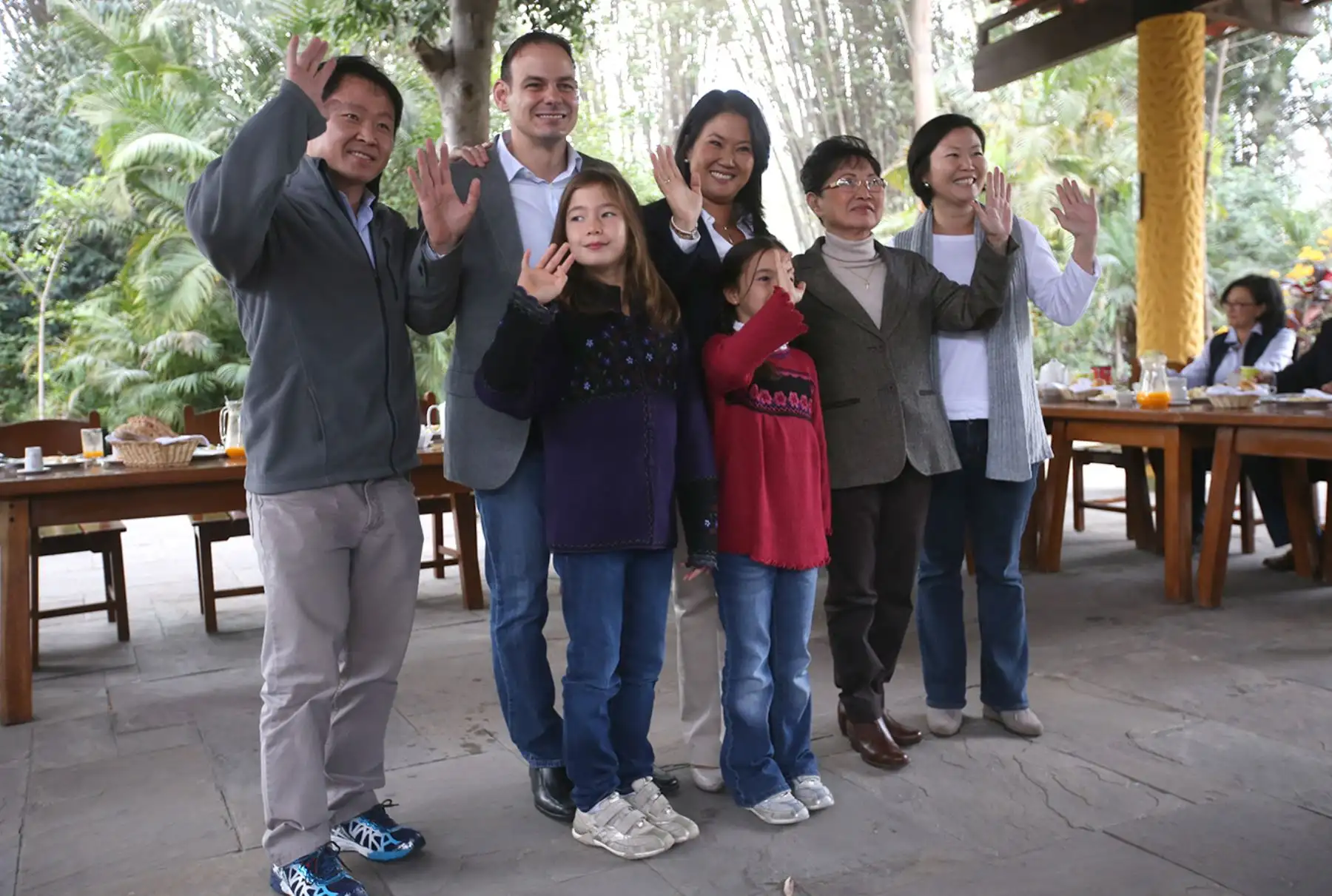 A pesar de que estuvo en el desayuno electoral, Kenji Fujimori no votó en la segunda vuelta, proceso electoral en el cual su hermana Keiko Fujimori perdió la Presidencia ante Pedro Pablo Kuczynski.
Foto: ANDINA/Juan Carlos Guzmán Negrini.