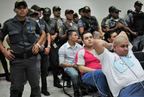 Los Zetas mataron e incineraron en una prisión mexicana a víctimas que traían del exterior