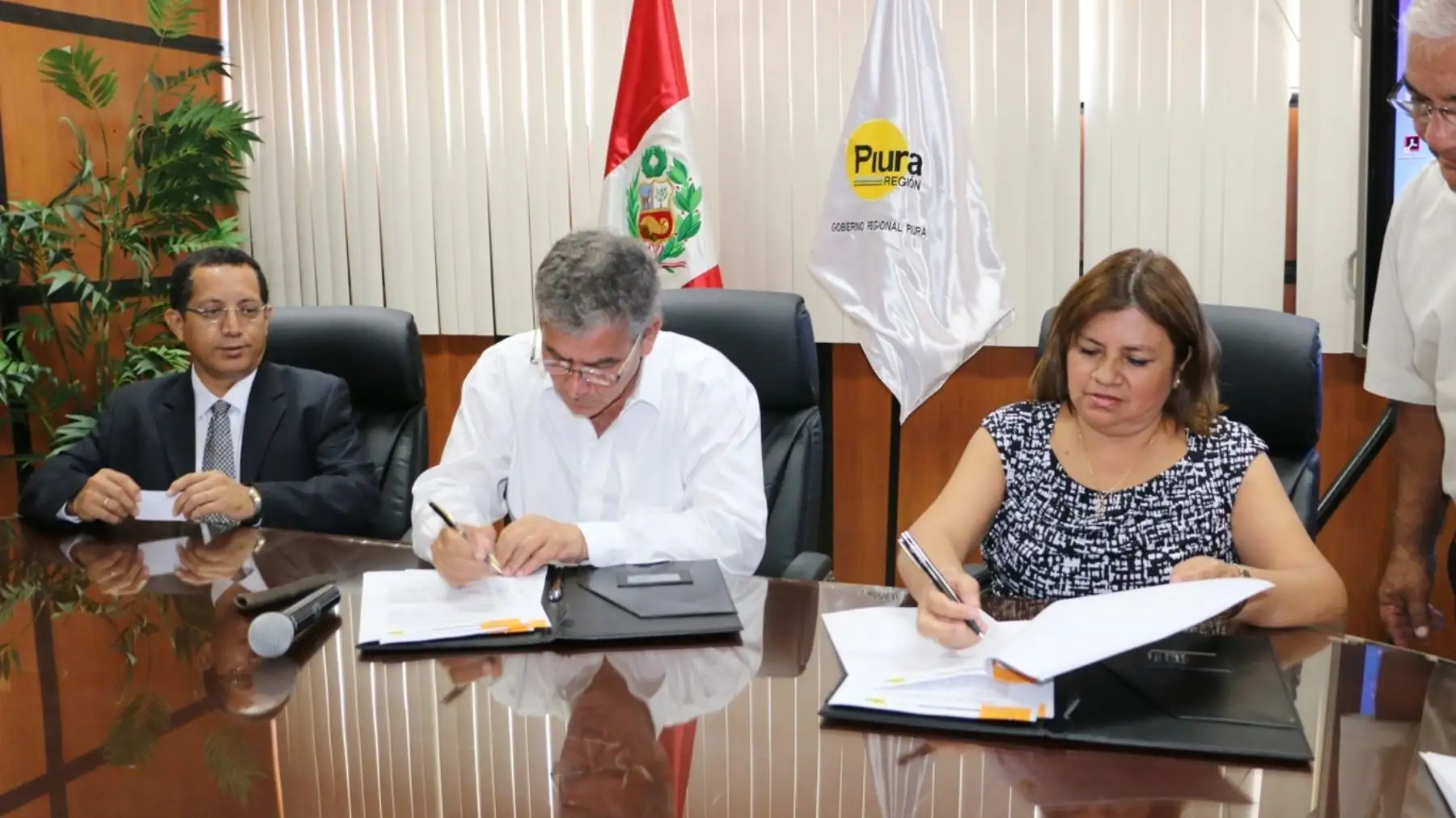 Pacientes pediátricos y adolescentes con patologías complejas de la región Piura podrán acceder a una atención especializada en salud de manera inmediata y sin necesidad de trasladarse a la capital, gracias al convenio firmado entre el Gobierno Regional de Piura y el Instituto Nacional de Salud de Niño (INSN) San Borja.