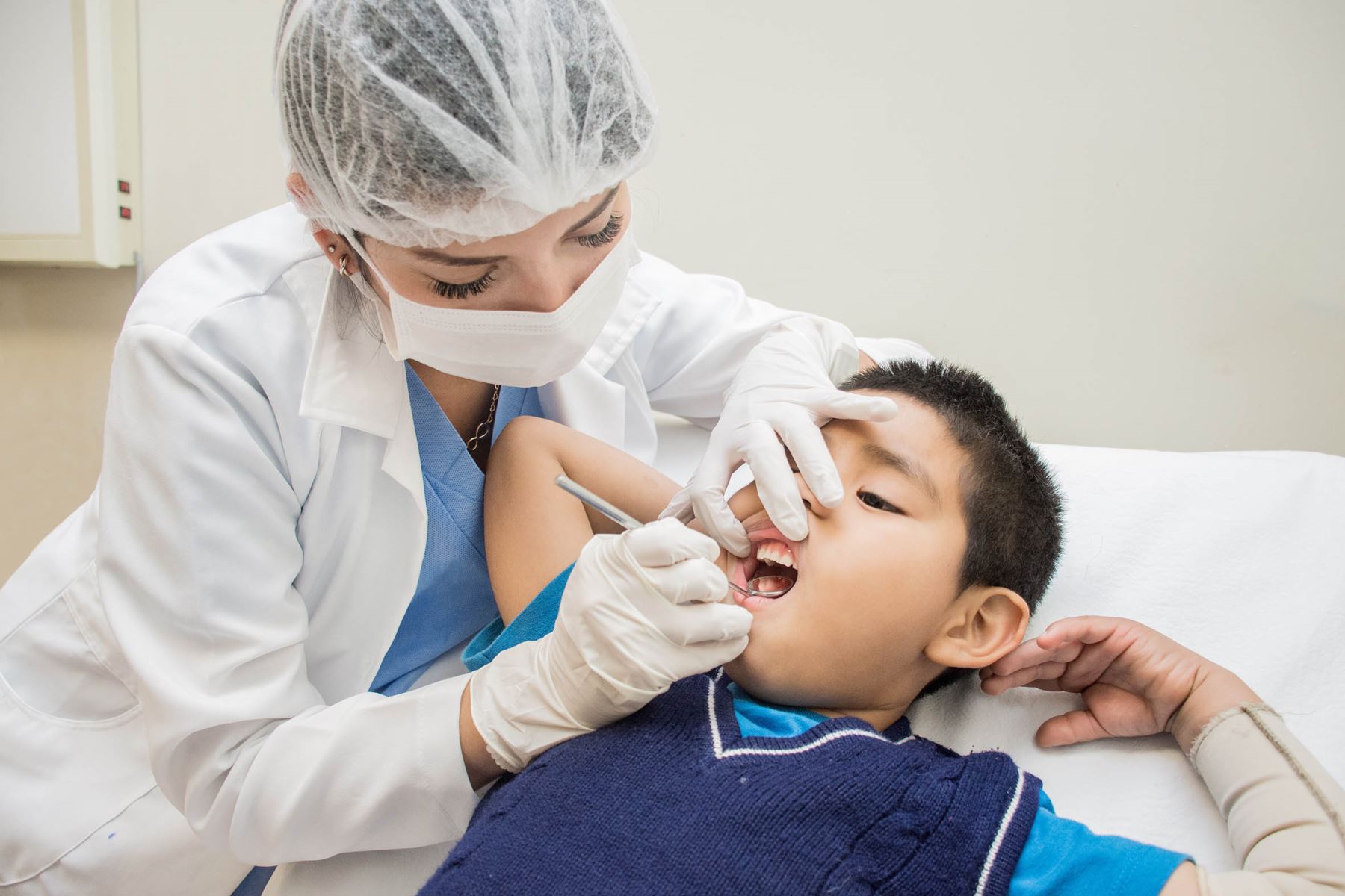 Niños con malos hábitos bucales alteran la formación de sus dientes, paladar y mandíbula. Foto: Cortesía