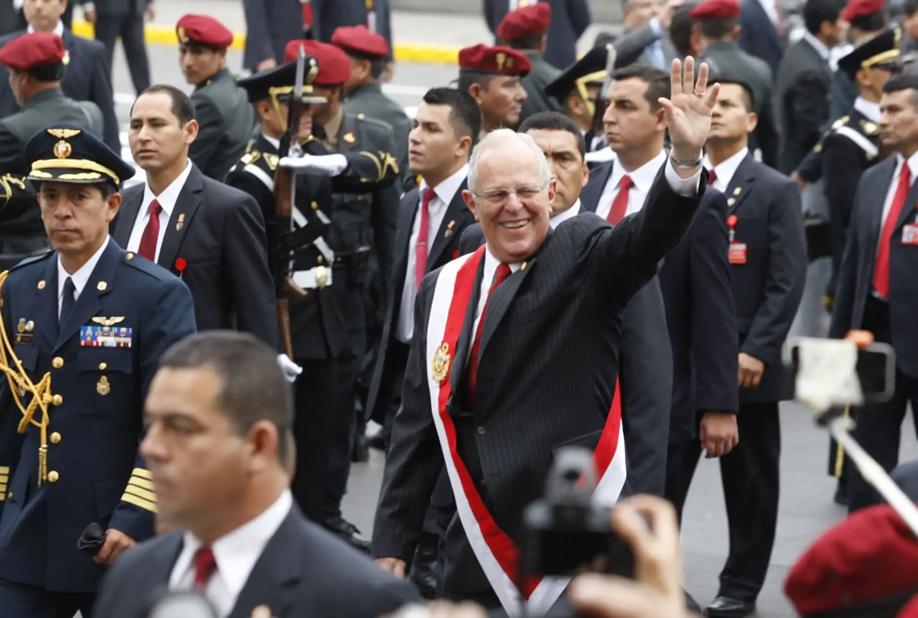 LIMA,PERÚ-JULIO 28. Presidente Pedro Pablo Kuczynski se dirige a  Palacio de Gobierno. Foto: ANDINA/ Eddy Ramos