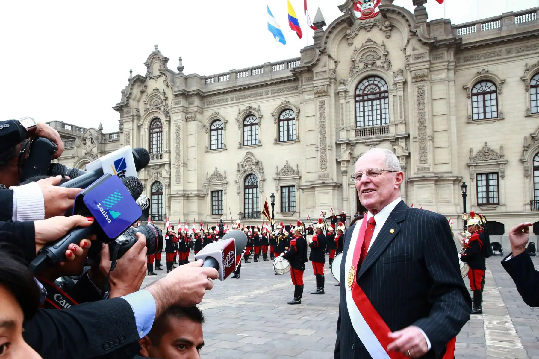 LIMA, PERÚ - JULIO 28. El presidente Pedro Pablo Kuczynski hace su ingreso a Palacio de Gobierno. Foto: Andina /Prensa Presidencia