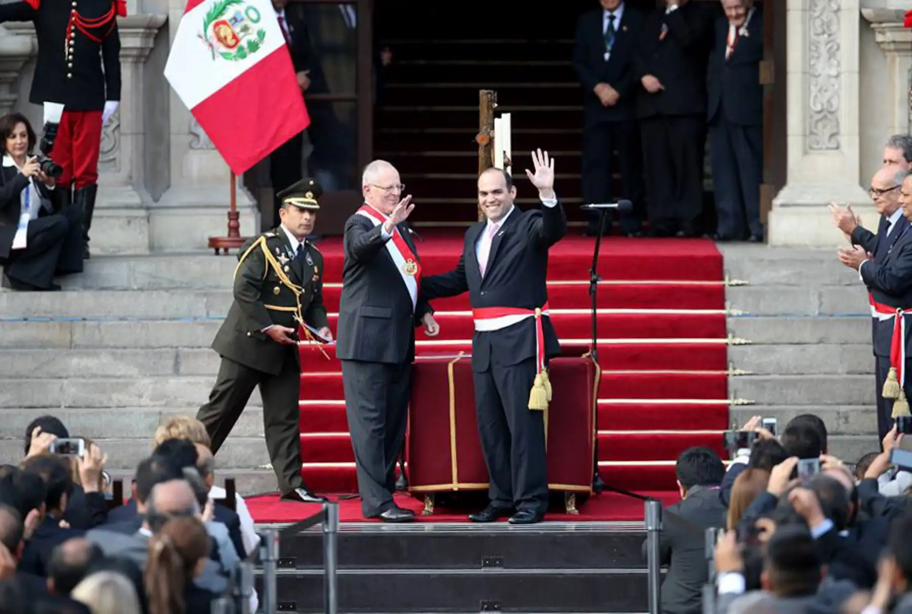 28/07/2016 LIMA,PERÚ-JULIO 28.Juramentación de ministros del nuevo periodo del Presidente de la República Pedro Pablo Kuczynski.Foto:ANDINA/ Juan Carlos Guzman