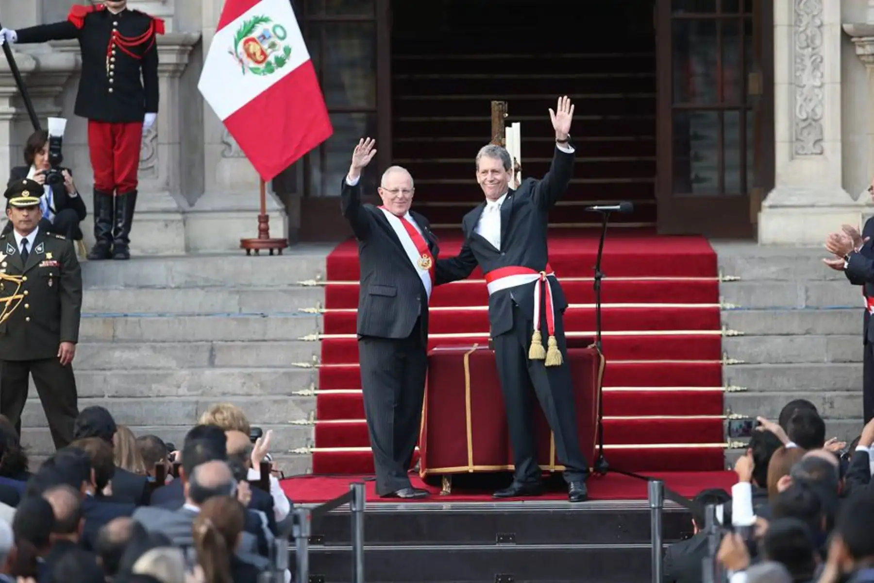 28/07/2016 LIMA,PERÚ-JULIO 28.Juramentación de ministros del nuevo periodo del Presidente de la República Pedro Pablo Kuczynski.Foto:ANDINA/ Juan Carlos Guzman
