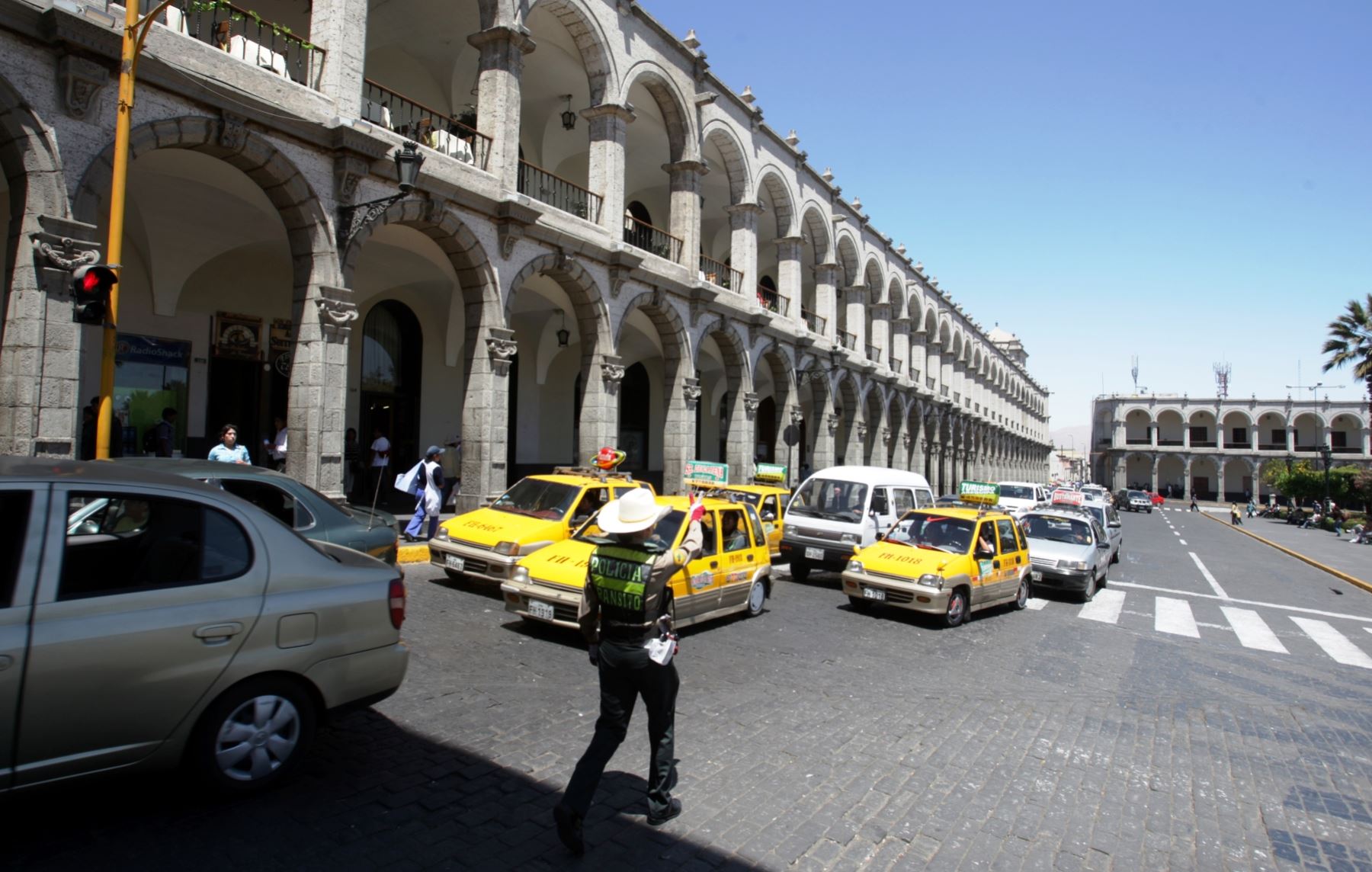 MTC ratifica que autoridades sí pueden imponer papeletas de tránsito en Arequipa. ANDINA/archivo