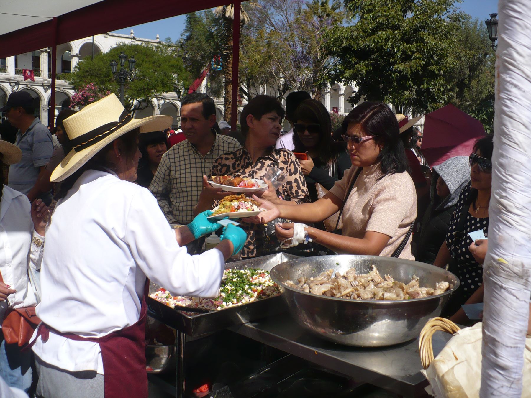 Festival de la Chicha en Arequipa congregó a 24 picanterías de la región.