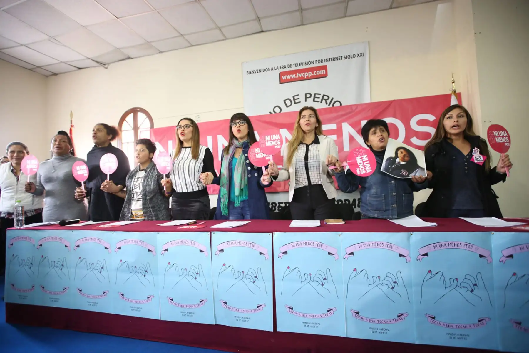 LIMA, PERÚ - AGOSTO 12. Conferencia de prensa de los organizadores de la marcha Ni Una Menos donde estuvieron presentes Arlette Contreras y Lady Guillén.

Foto: ANDINA/Juan Carlos Guzmán Negrini.