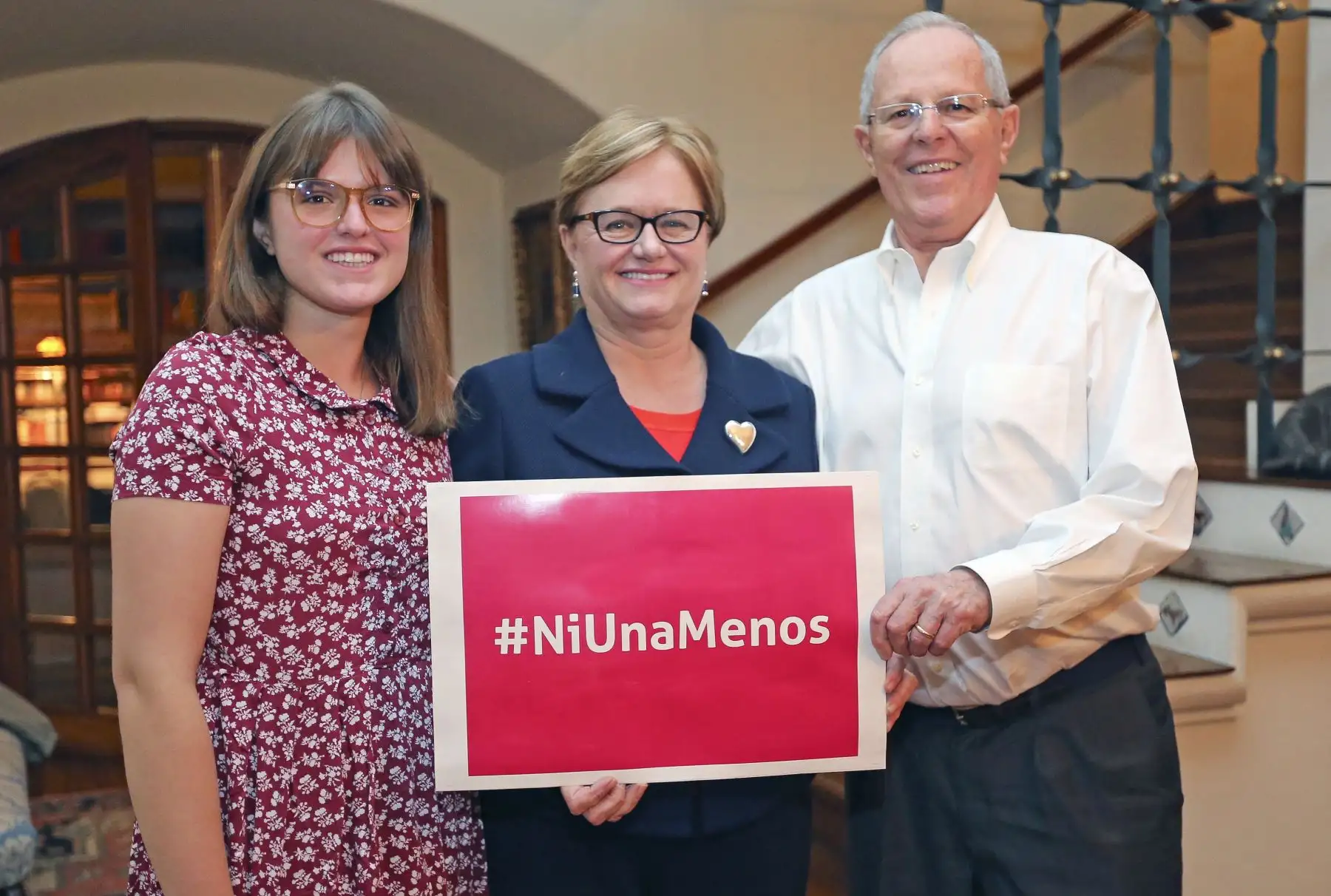 El presidente de la República, Pedro Pablo Kuczynski, y su familia se unen a la campaña NiUnaMenos. Foto: ANDINA/ Prensa Presidencia