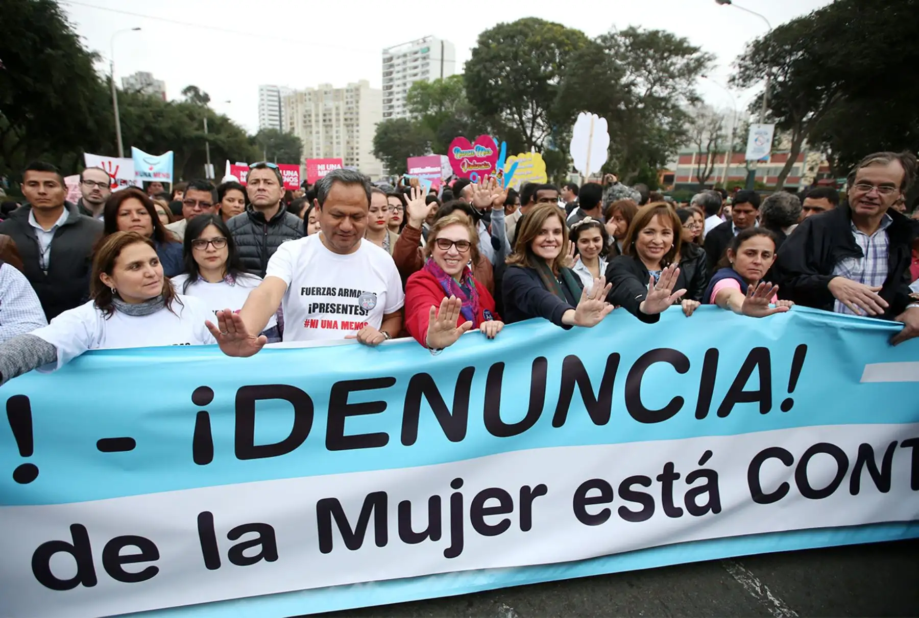 LIMA PERU, AGOSTO 13. ministros de estado participa de la marcha Ni una Menos. Foto: ANDINA/Juan Carlos Guzmán
