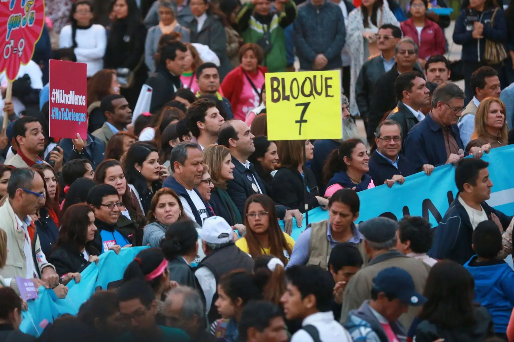 LIMA,PERÚ-AGOSTO 13. Marcha "Ni una menos", que busca desterrar toda forma de violencia contra la mujer.Foto: ANDINA/Jhony Laurente