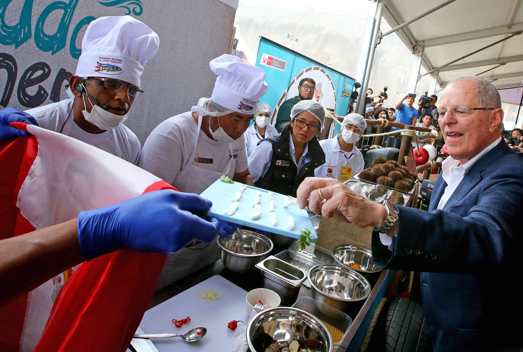 LIMA, PERÚ- SETIEMBRE 01.Presidente Pedro Pablo Kuczynski, inaugura la Feria Gastronómica Mistura, en el distrito de Magdalena. Foto: ANDINA/ Prensa Presidencia