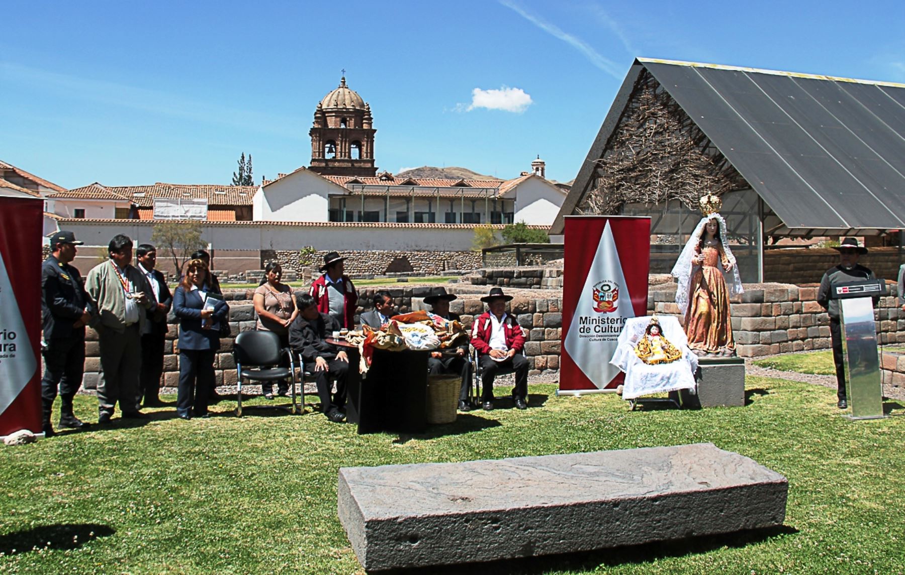 Restauran imagen de la Virgen Natividad de Huarocondo en Cusco. ANDINA