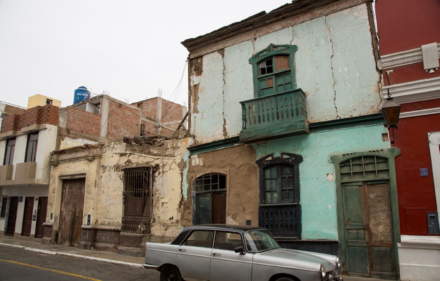 Dirección de Cultura de La Libertad inició campaña para evitar el colapso de casonas ubicadas en Trujillo. ANDINA