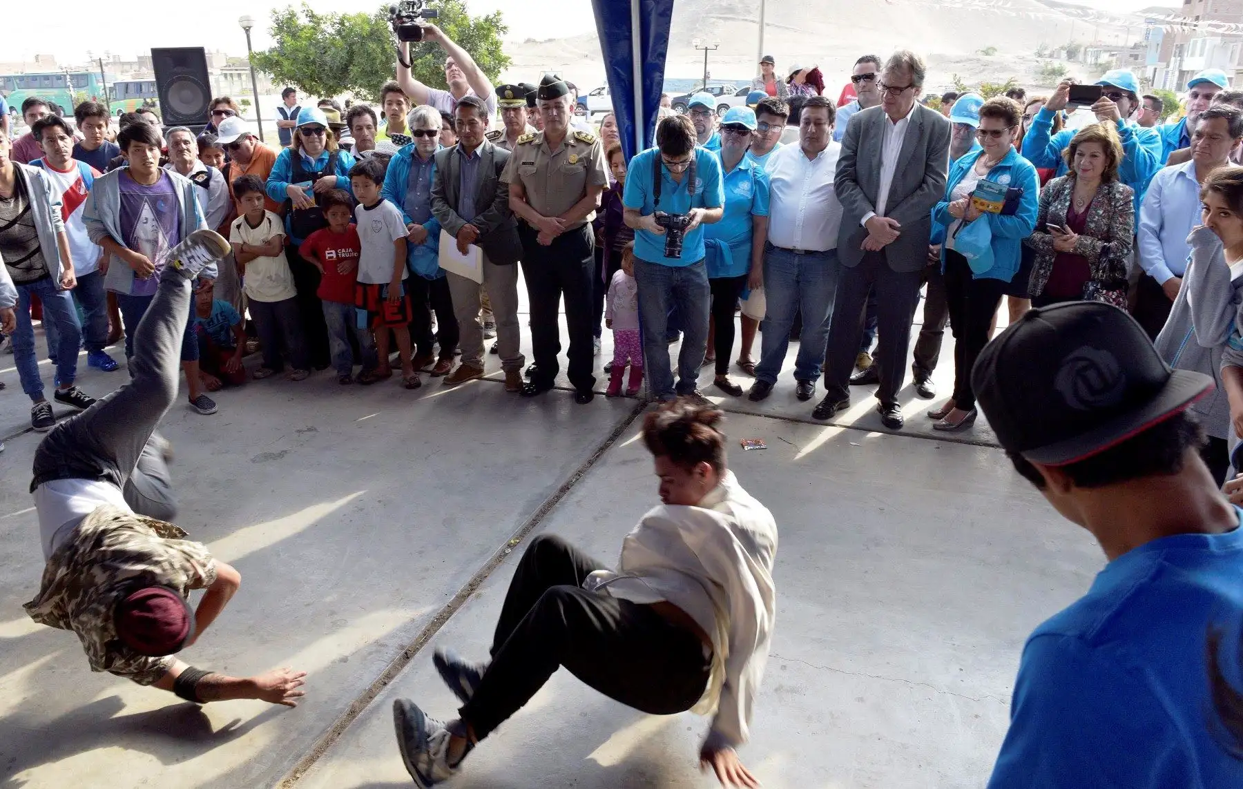 Ministro del Interior, Carlos Basombrío, resaltó ejecución de programa que favorece a los jóvenes de Trujillo.