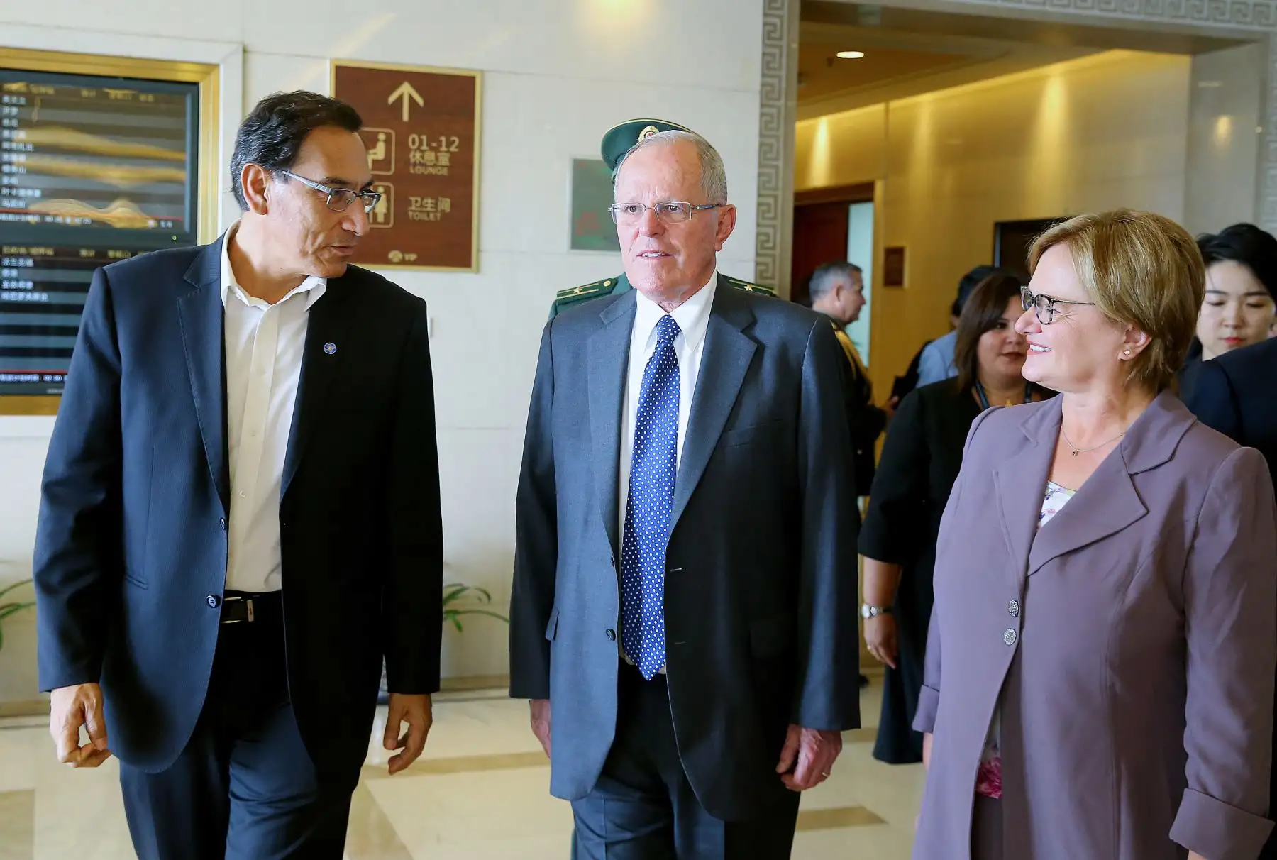 Presidente de la República Pedro Pablo Kuczynski arribó el día de hoy a la cuidad de Beijing para cumplir con una Visita de Estado. Foto: ANDINA/ Prensa Presidencia