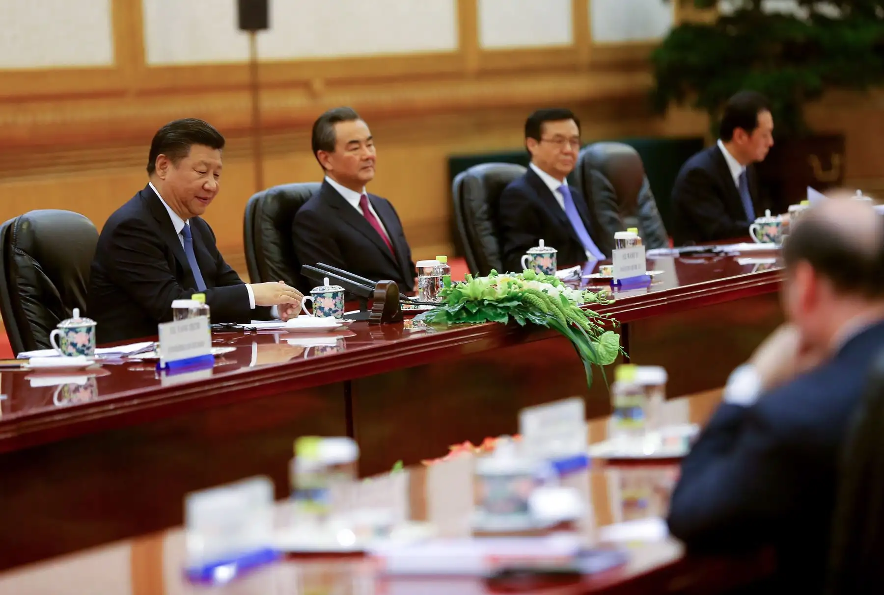 El presidente Pedro Pablo Kuczynski es recibido por el gobernante chino, Xi Jinping, durante una ceremonia celebrada en el Gran Palacio del Pueblo Chino en Beijing.Foto: ANDINA/ Prensa Presidencia