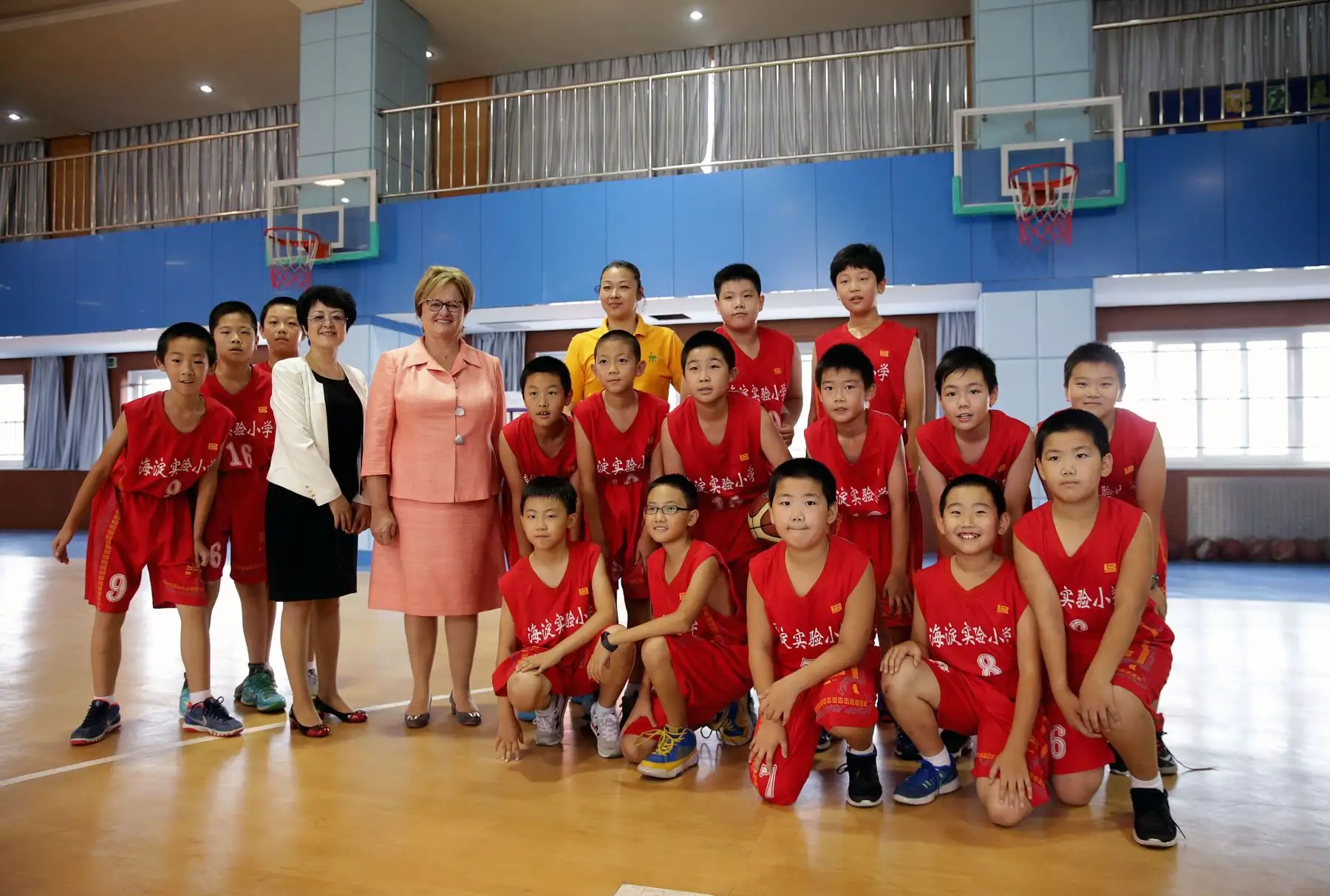 Primera Dama, Nancy Lange, visitó la Escuela Experimental Primaria de la ciudad de Beijing. Foto: ANDINA/Prensa Presidencia