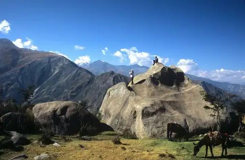 Mirador Capitán Rumi, desde donde se puede contemplar el indómito cañón de Apurímac, uno de los más profundos de América y del mundo.