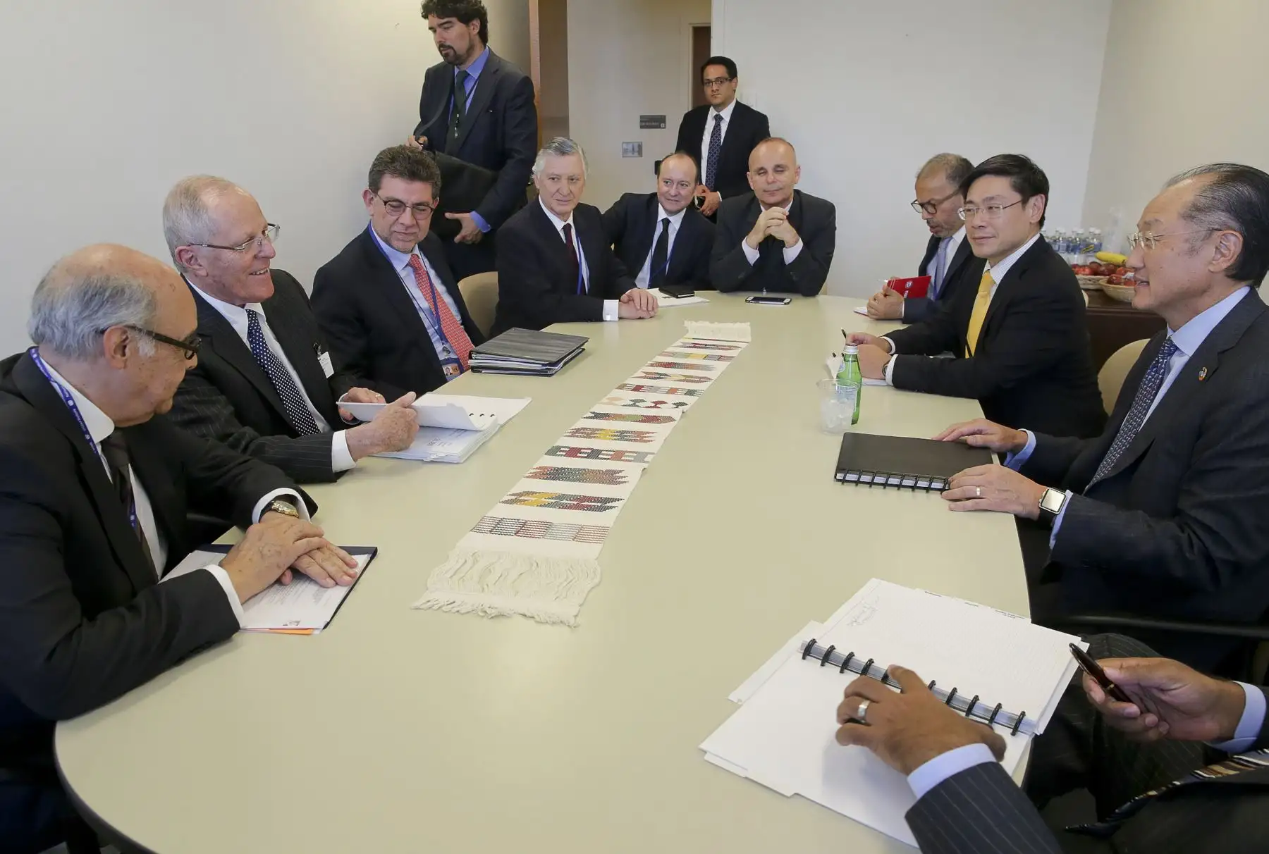 El presidente Pedro Pablo Kuczynski, se reúne con el presidente del Grupo Banco Mundial, Jim Yong Kim. Foto: ANDINA/ Prensa Presidencia