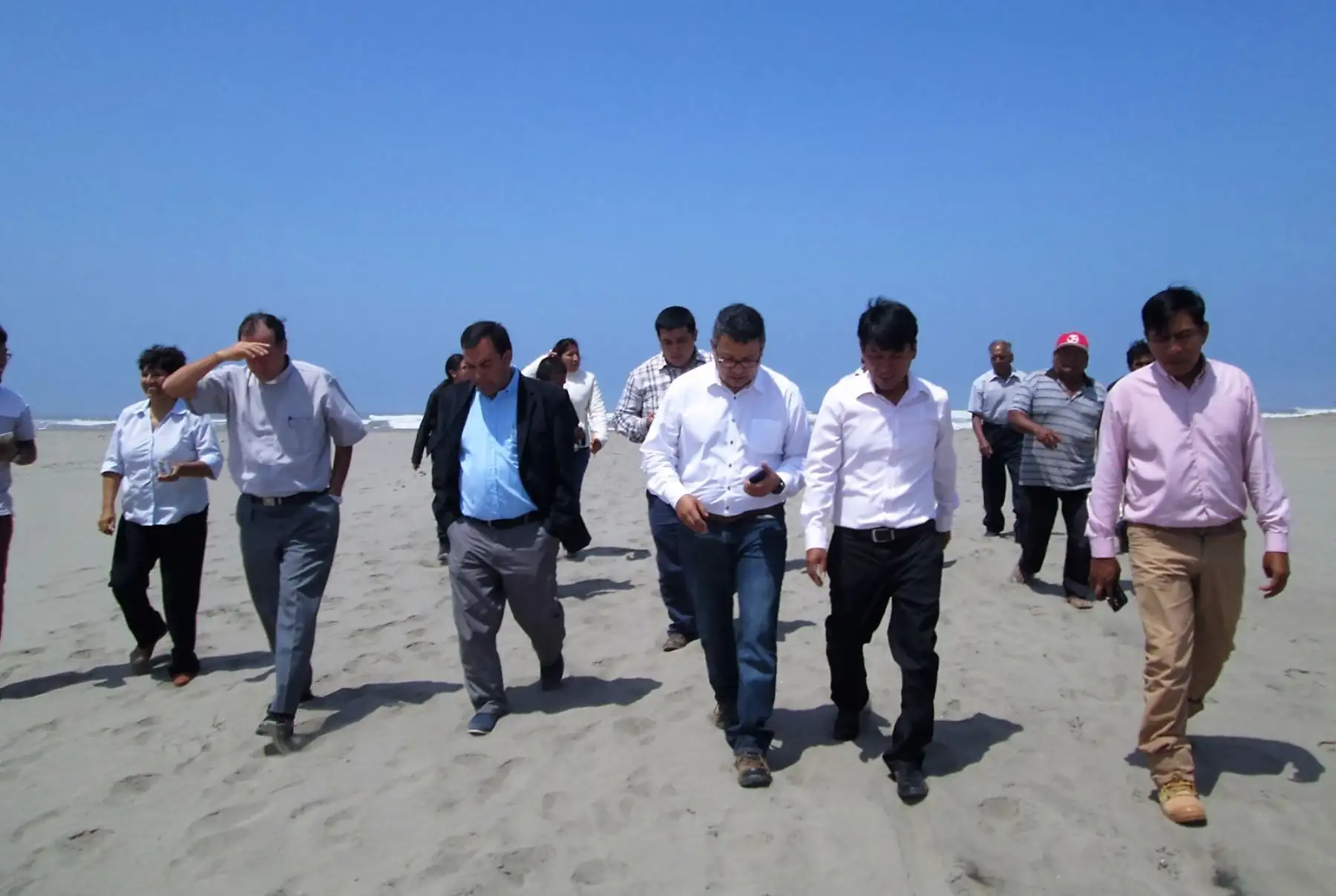 Evaluarán construcción de camino a capilla Divino Niño en Ciudad Eten, Lambayeque. ANDINA