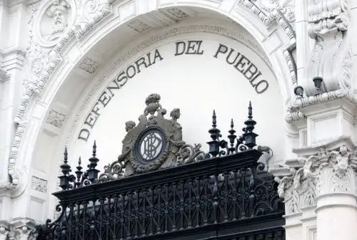 Defensoría invoca a los representantes de los agricultores de papa que aún no han llegado a acuerdos, disponer el desbloqueo de vías. ANDINA