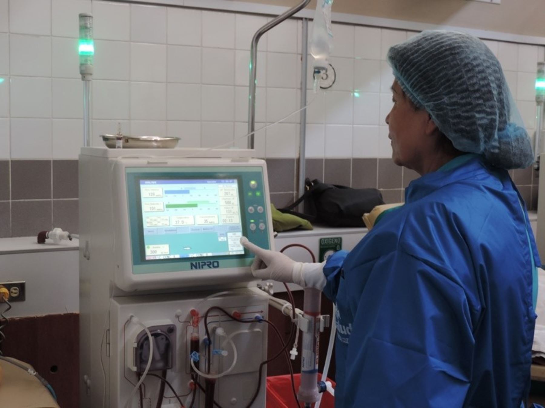 EsSalud Cusco adquiere modernas máquinas de hemodiálisis.