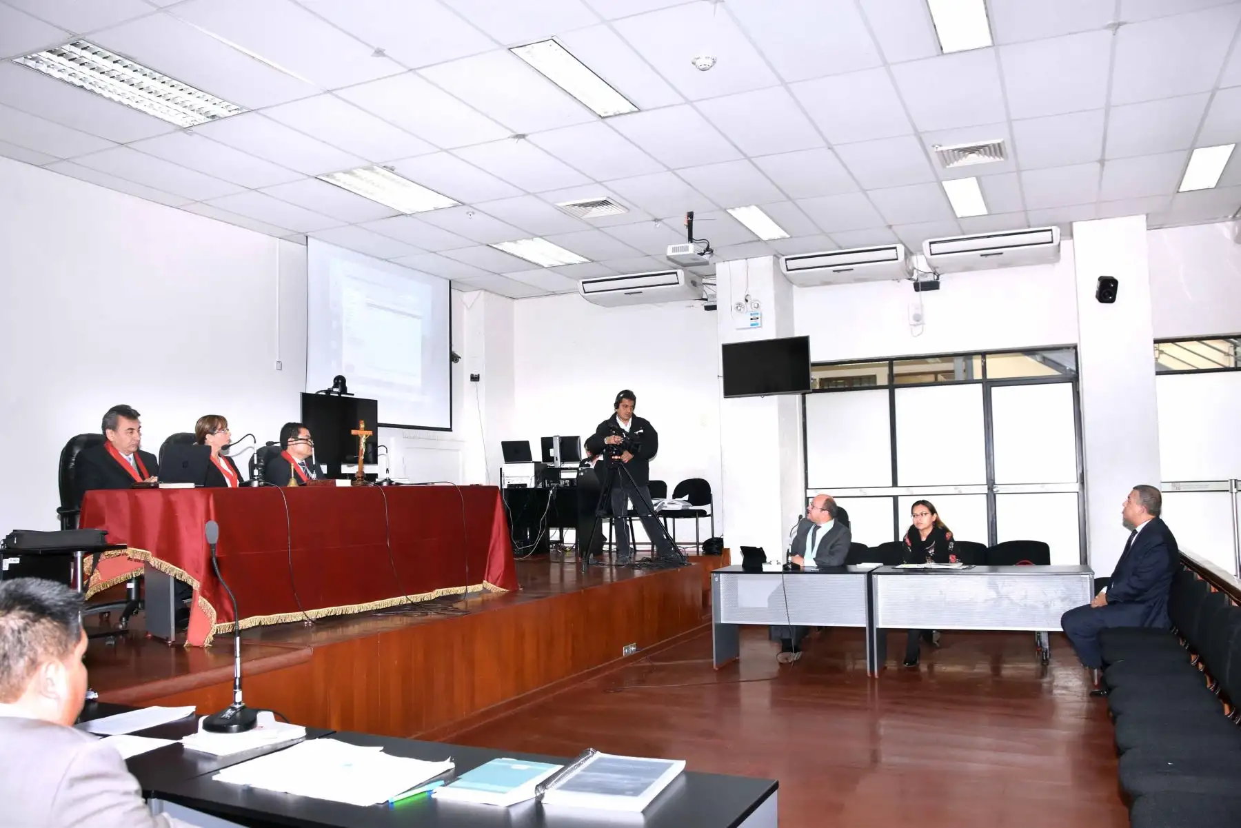 Audiencia del caso Hugo Bustíos.