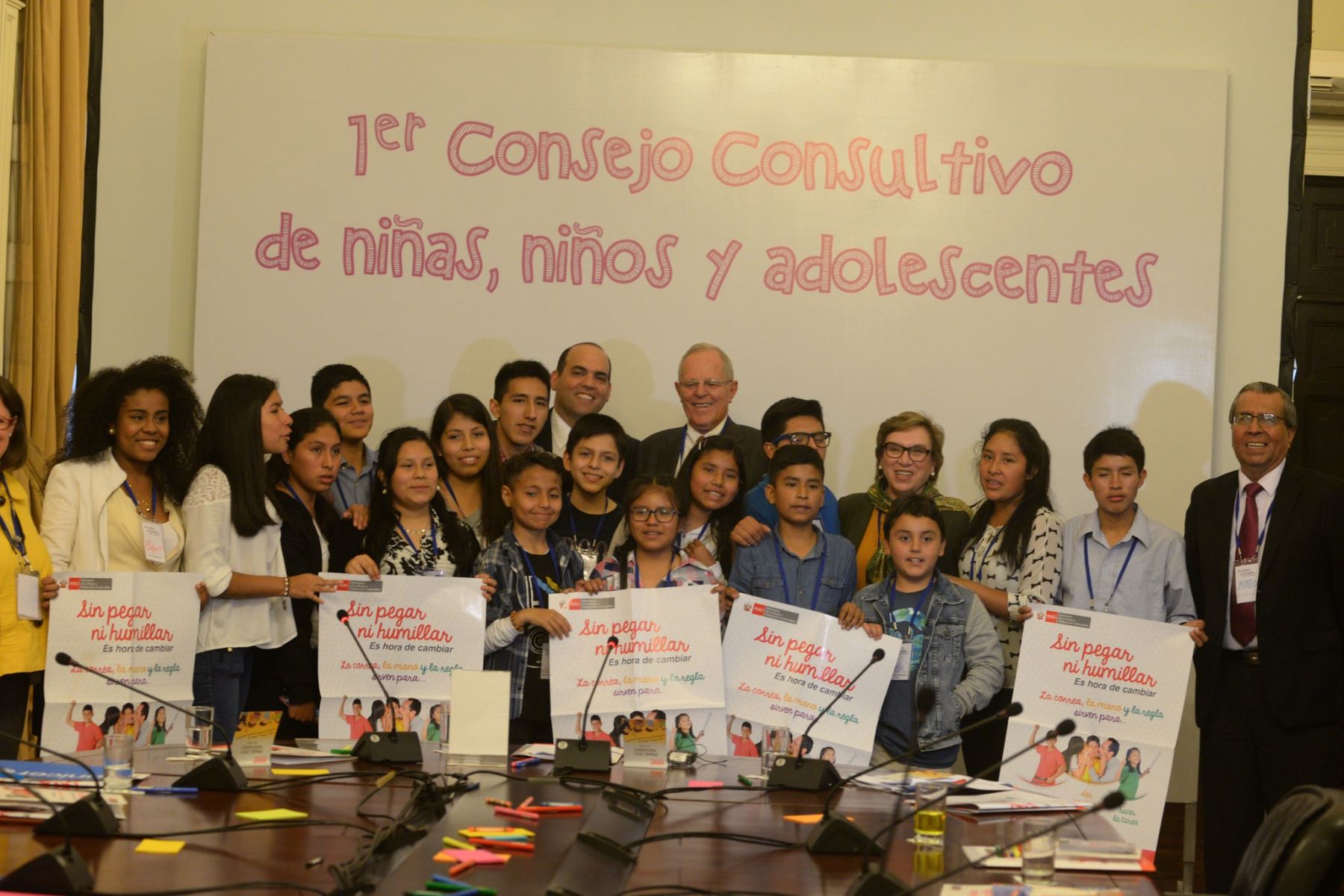 Sin pegar ni humillar, es hora de cambiar, nueva campaña contra el maltrato infantil. Foto: Andina/Difusión