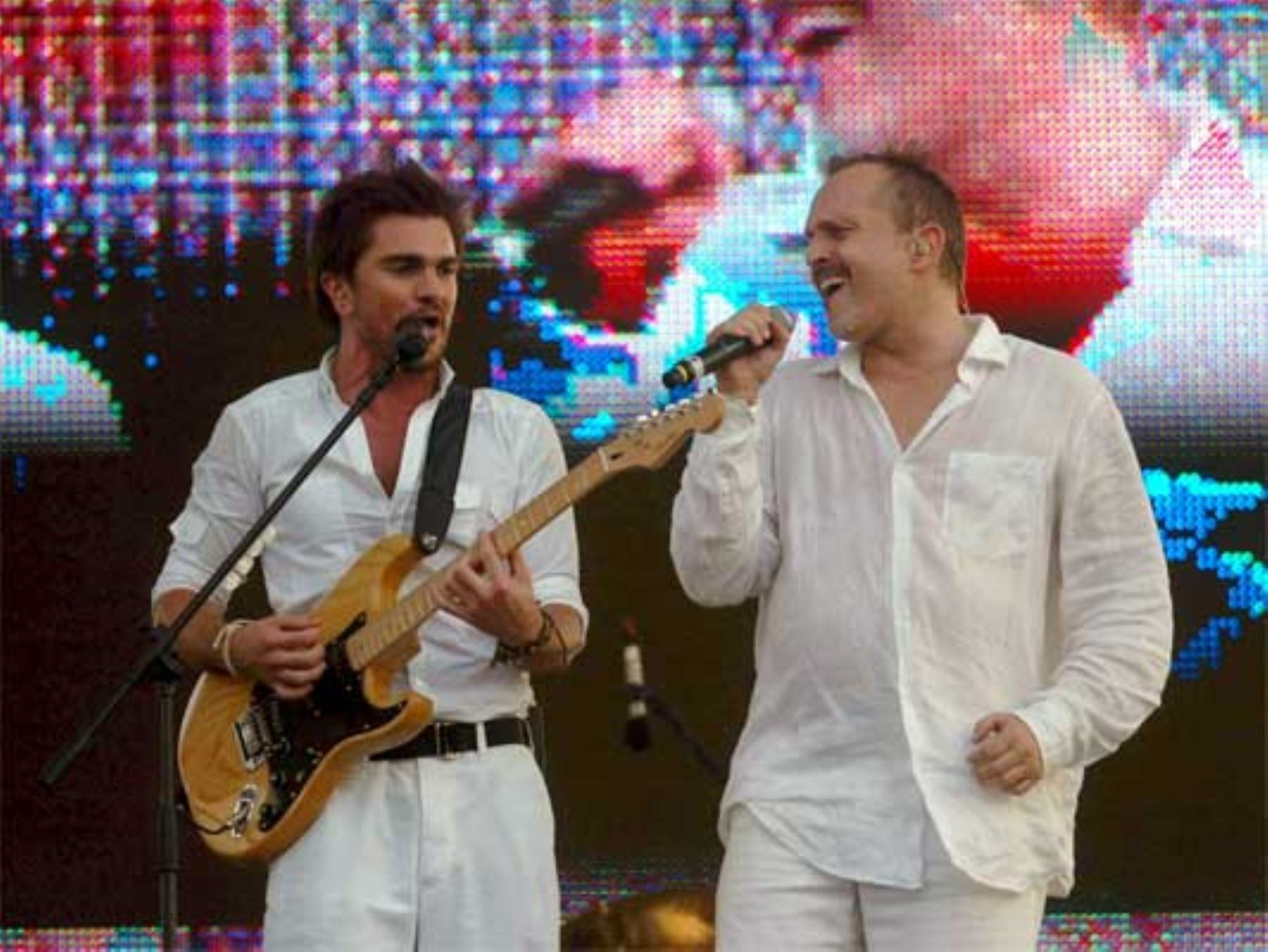 Juanes, Sanz y Bosé