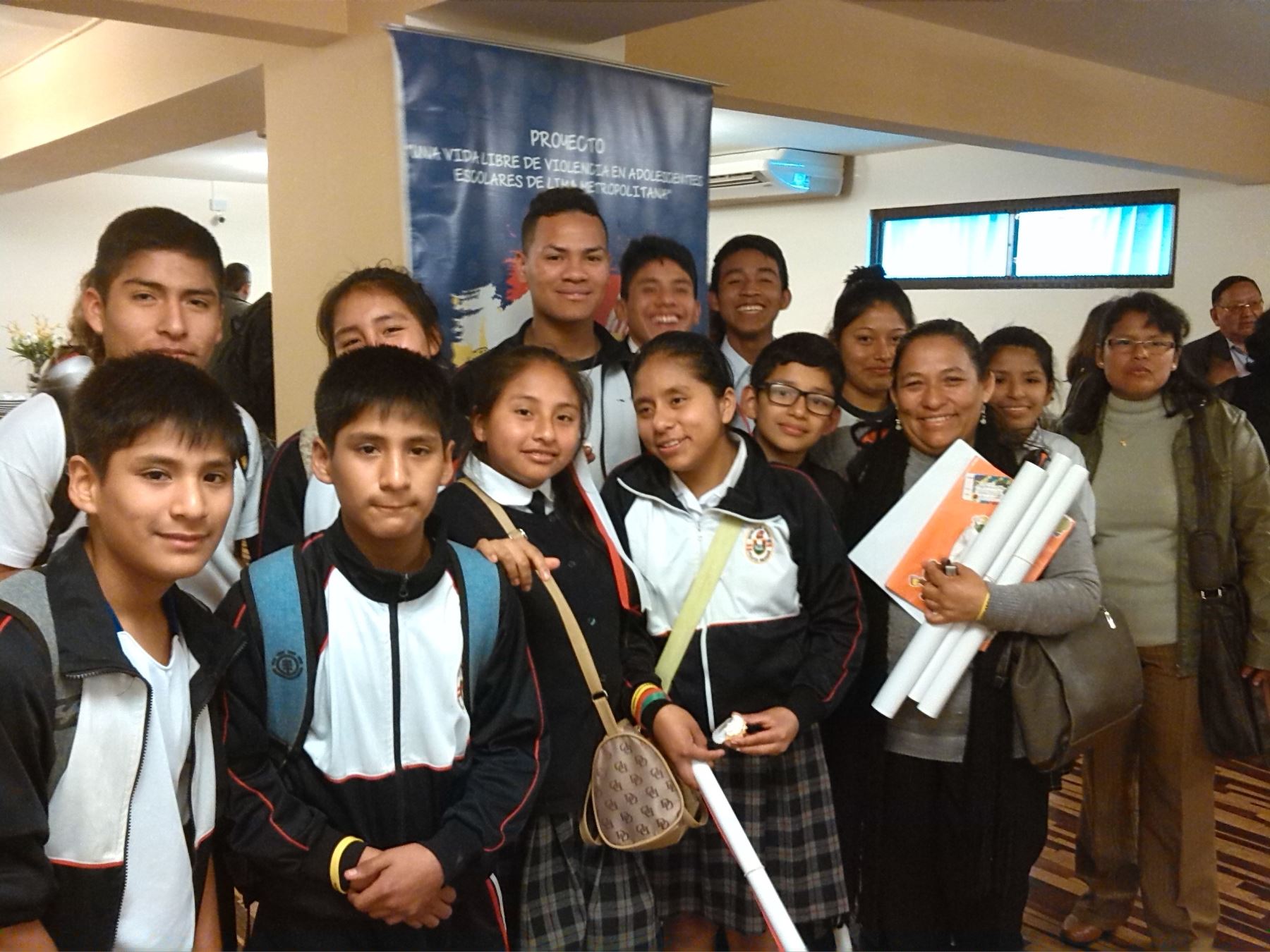 Escolares estuvieron presentes en presentación de resultados del proyecto “Una vida libre de violencia en adolescentes escolares de Lima Metropolitana.