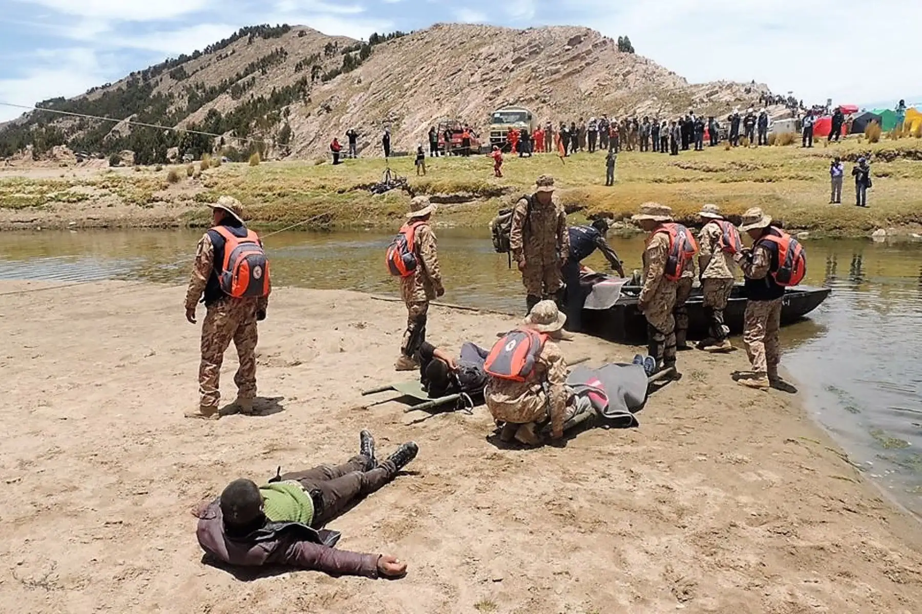 Brigadistas del COER Puno prueban su capacidad operativa en simulacro de inundación. ANDINA