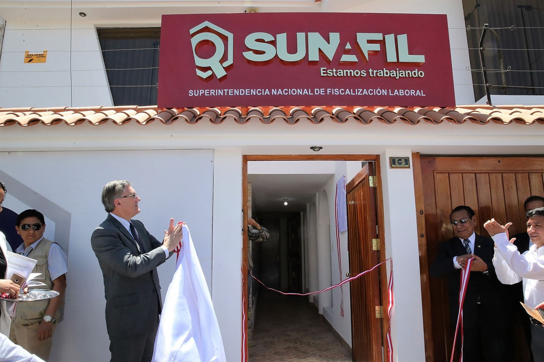 Oficina de Sunafil fortalecerá la inspección laboral en región Arequipa, destacó ministro de Trabajo, Alfonso Grados.