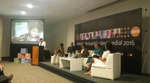 Distintas autoridades asistieron a presentación de informe mundial en Perú. Foto: UNFPA