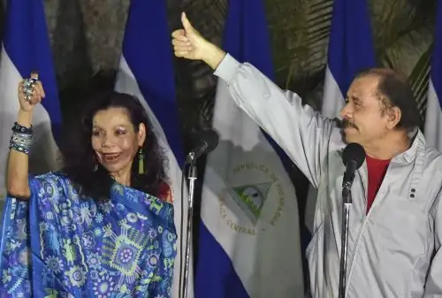 El presidente nicaragüense Daniel Ortega y la vicepresidenta, su esposa Rosario Murillo Foto: AFP