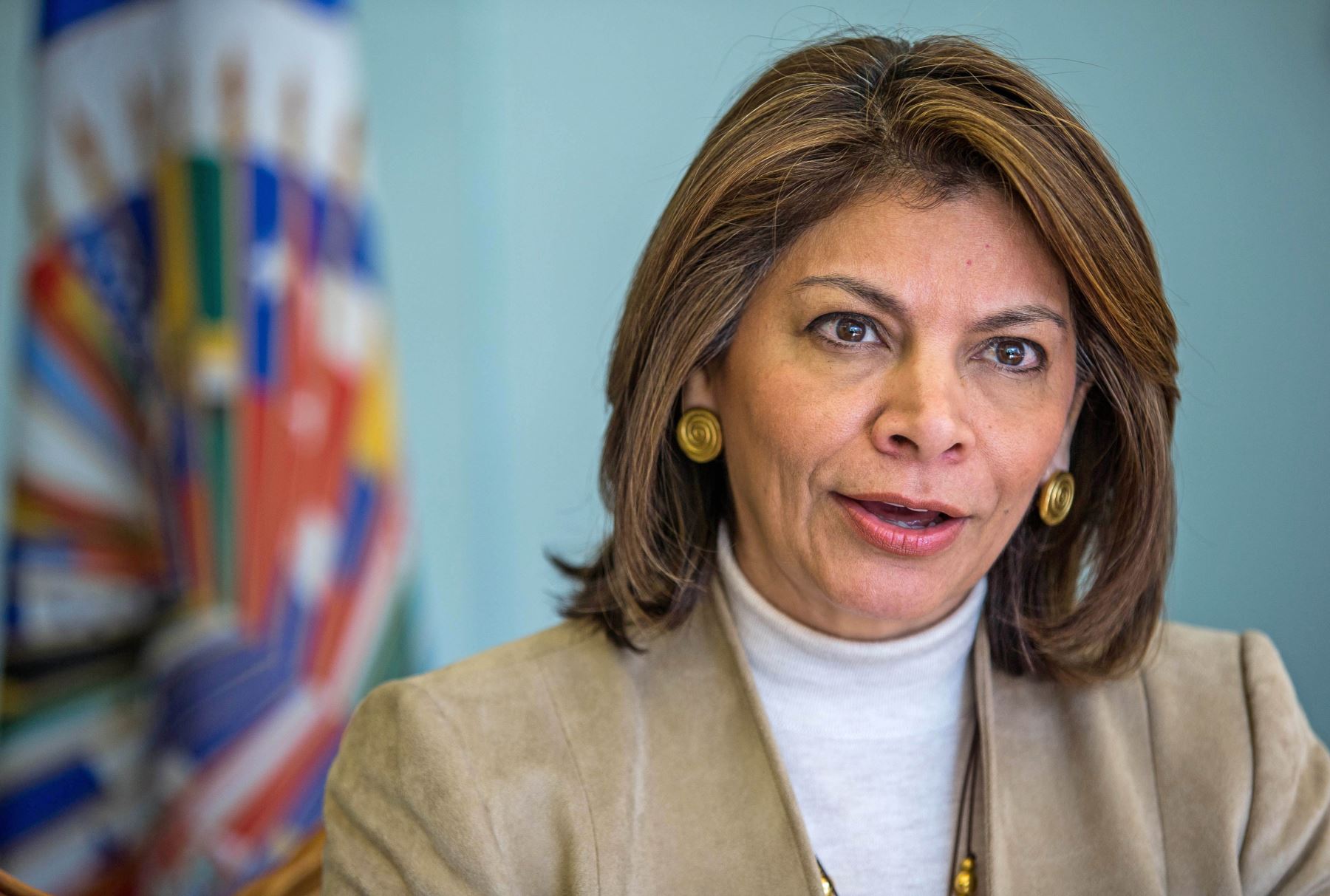 Ex presidenta de Costa Rica, Laura Chinchilla, encabeza la primera misión de observación electoral de la OEA en territorio estadounidense.