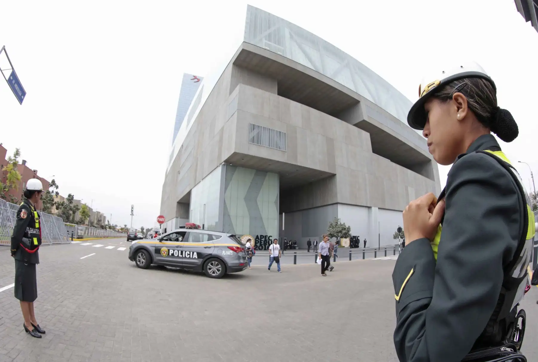 LIMA PERÚ, NOVIEMBRE 14. Medidas de seguridad del foro APEC 2016 que se inicia hoy en Lima.Foto: ANDINA/Carlos Lezama