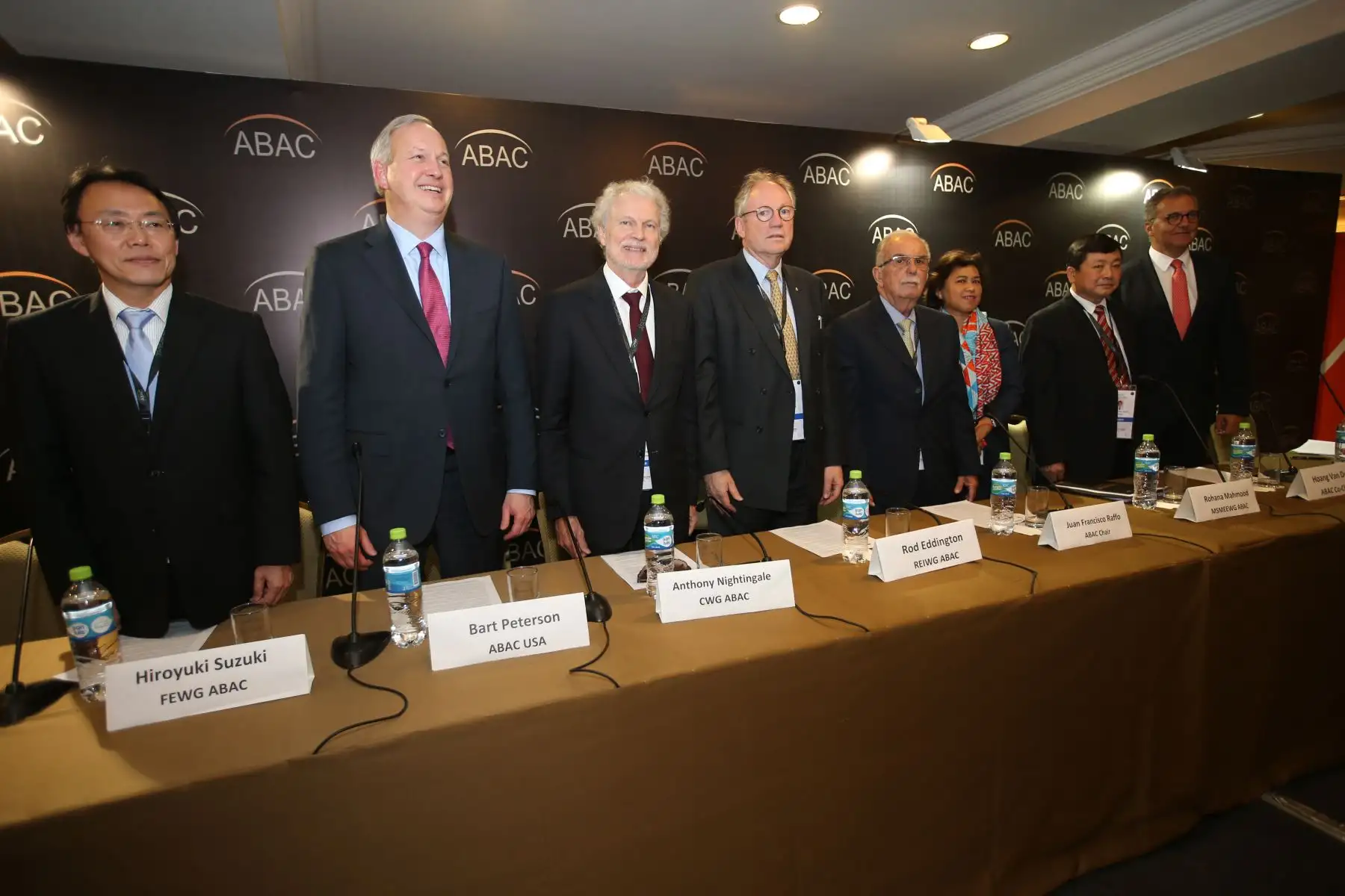 LIMA, PERÚ NOVIEMBRE 16. Conferencia encabezada por Juan Francisco Raffo sobre las conclusiones de APEC.

Foto: ANDINA/Juan Carlos Guzmán Negrini.