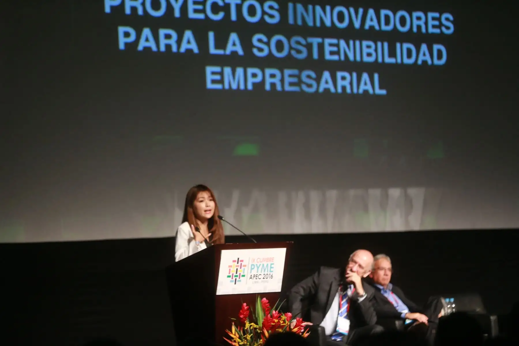 LIMA, PERÚ NOVIEMBRE 17. Exposición de Yao Xiaofei,  como parte de la IX Cumbre Pyme APEC 2016.

Foto: Andina Jhony Laurente.